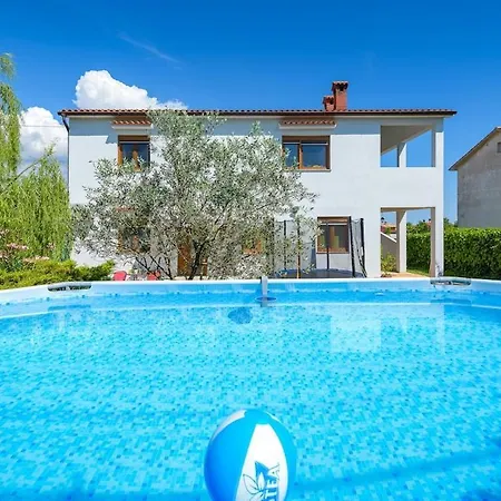 Willow Private Pool Apartment *